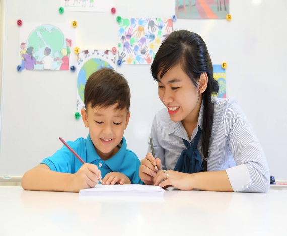 Những bộ giáo trình dạy tiếng Anh cho trẻ em cha mẹ nên biết