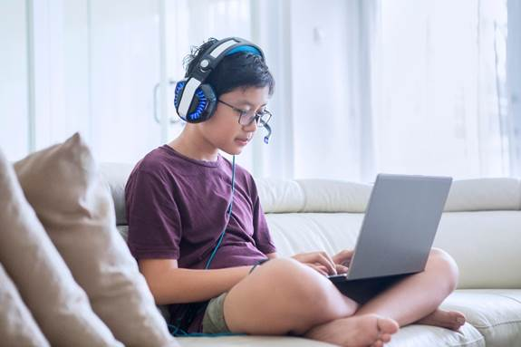 Học tiếng Anh hiệu quả hơn với YOLA trong mùa dịch