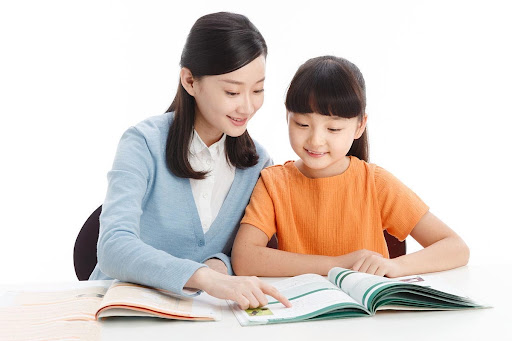 Cha mẹ thường băn khoăn khi con lên lớp 1 - bước sang môi trường học tập mới