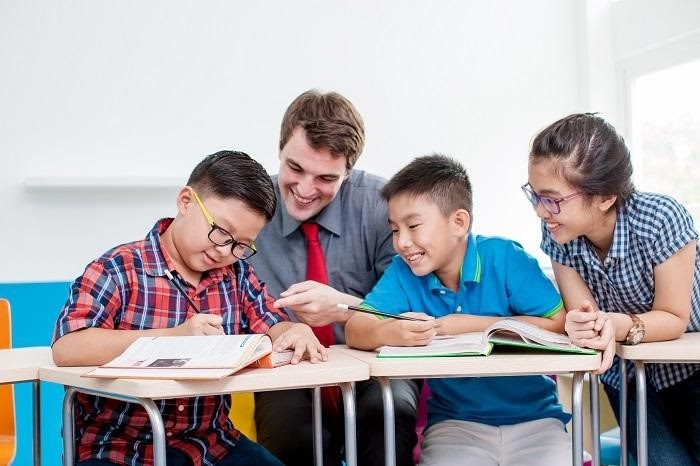 Chinh phục Anh văn lớp 8 dễ dàng hơn bao giờ hết tại YOLA