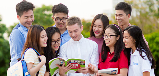 Giáo viên có phương pháp giảng dạy sát sao, nhiệt huyết và rất thân thiện