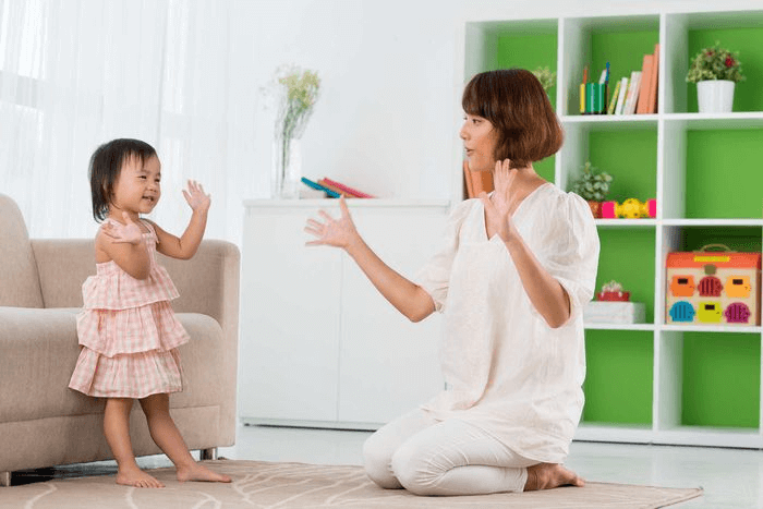 Cùng nghe và cùng học tiếng Anh qua bài hát với trẻ