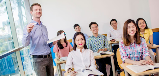 YOLA giúp bạn chinh phục IELTS dễ dàng