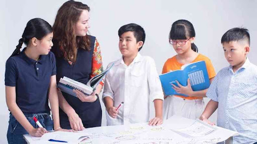 YOLA Junior giúp học sinh chinh phục tiếng Anh dễ dàng