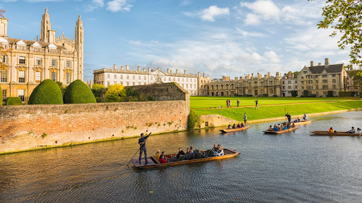 Khám phá văn hóa tại Cambridge